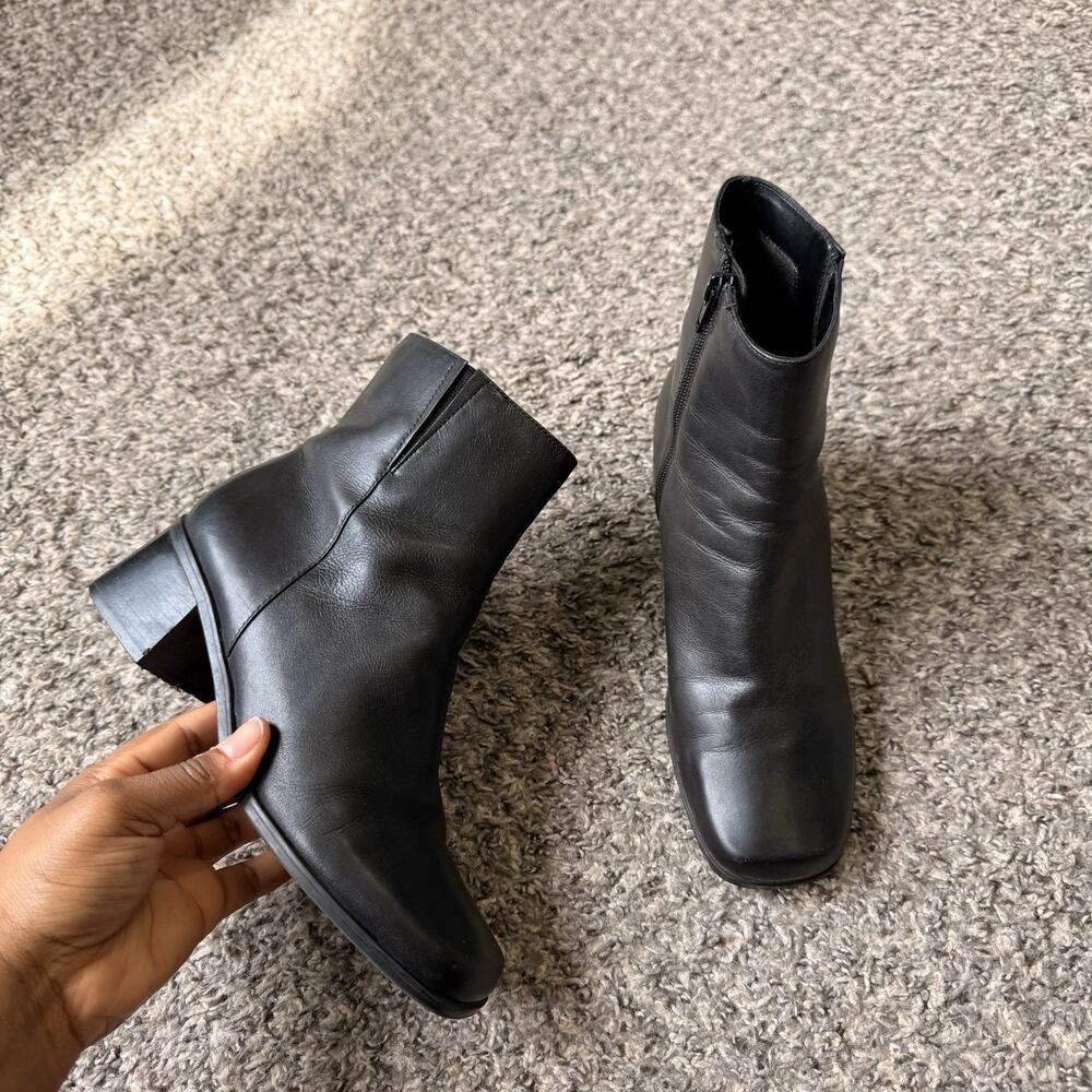 VTG Madeline Stuart Womens 7.5 W Shoes Black Leather Zip Y2K Square Toe Boots